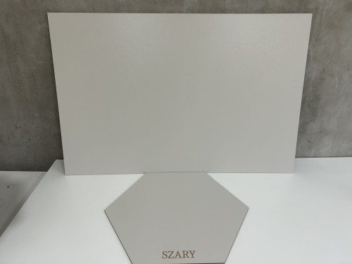 SZARA.jpg
